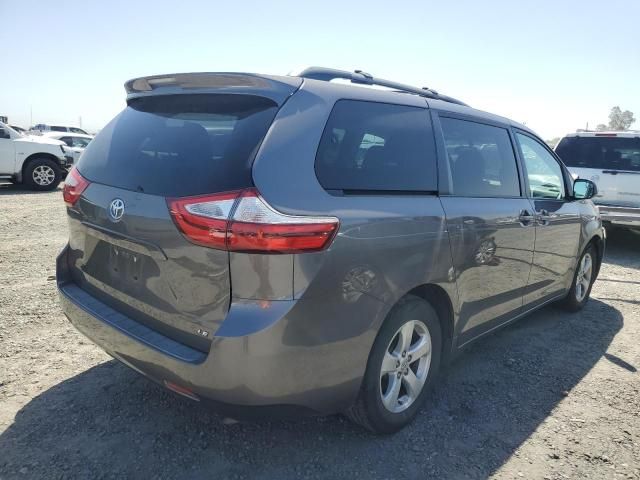 2015 Toyota Sienna LE