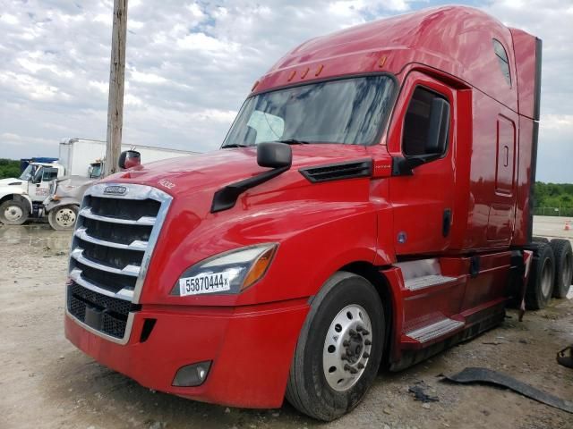 2019 Freightliner Cascadia 126