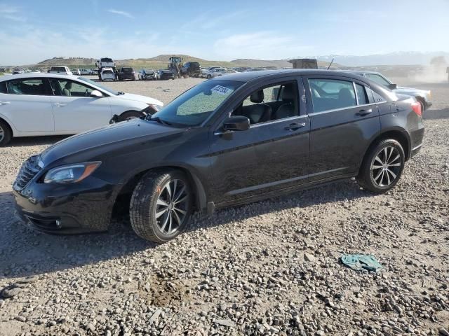 2013 Chrysler 200 Limited