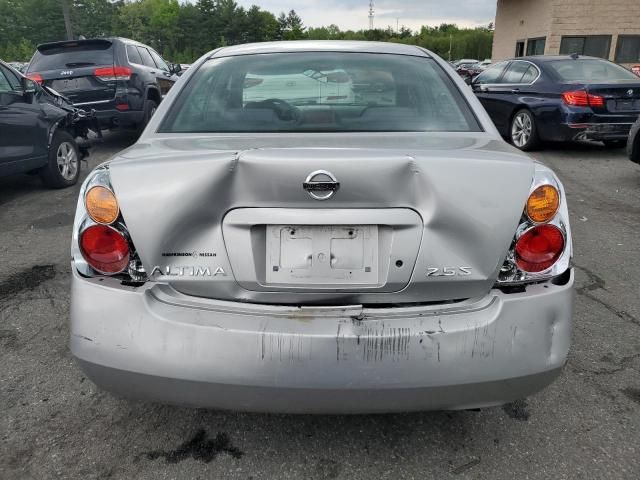 2004 Nissan Altima Base