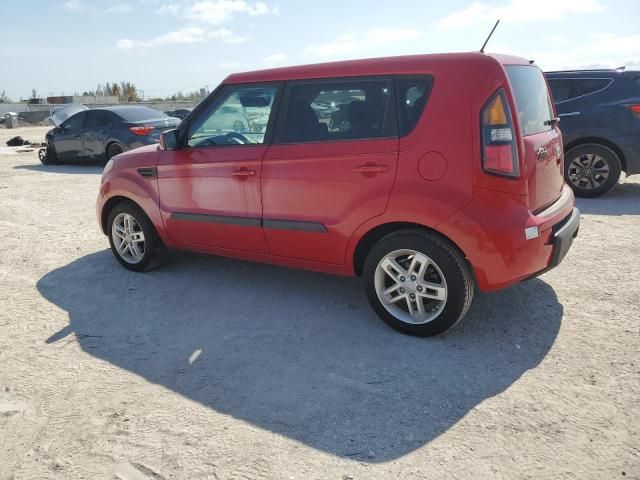 2011 KIA Soul +