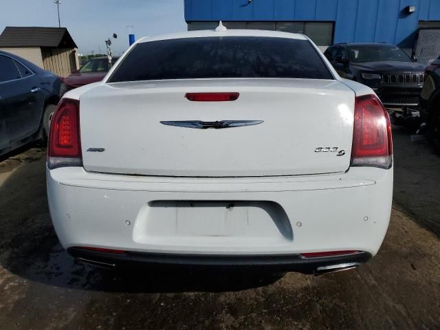 2018 Chrysler 300 S