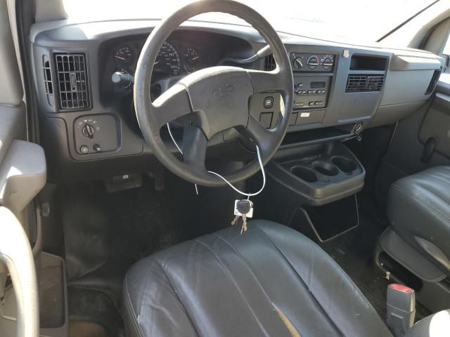 2003 Chevrolet Express G2500