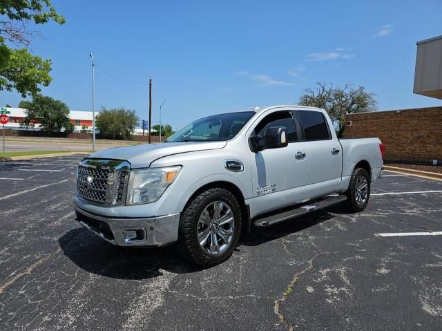 2017 Nissan Titan SV