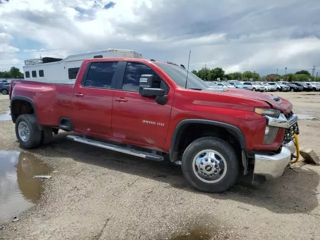 2022 Chevrolet Silverado K3500 LT