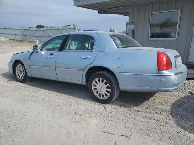 2006 Lincoln Town Car Signature