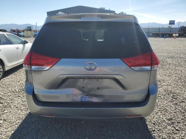 2011 Toyota Sienna LE