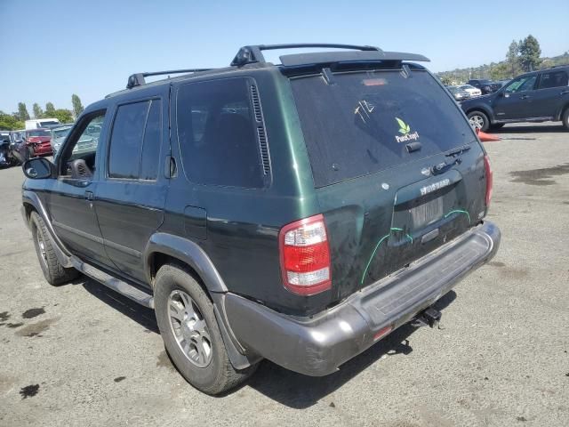 2000 Nissan Pathfinder LE