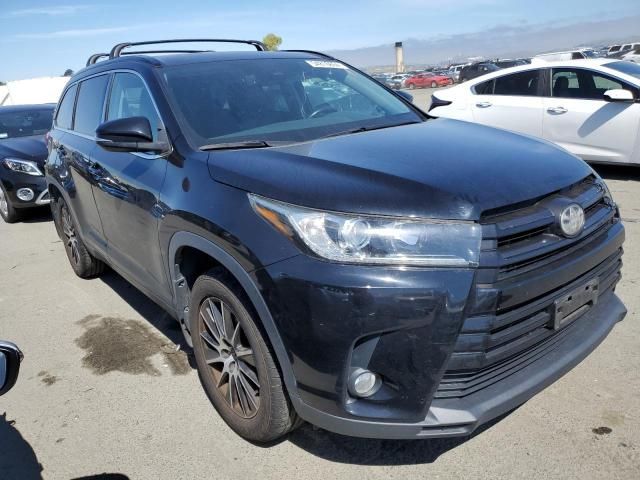 2017 Toyota Highlander SE