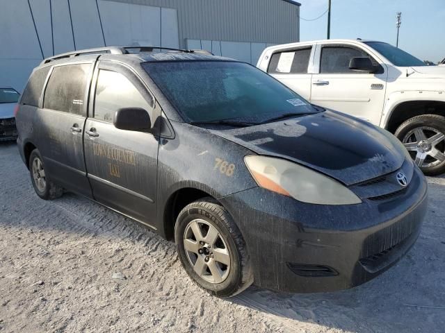 2009 Toyota Sienna CE