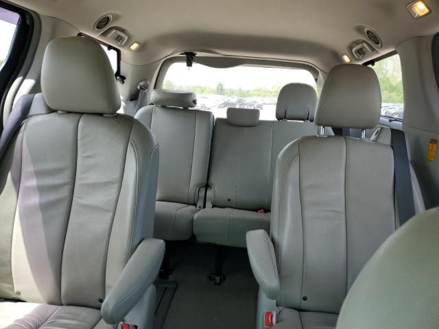 2014 Toyota Sienna XLE