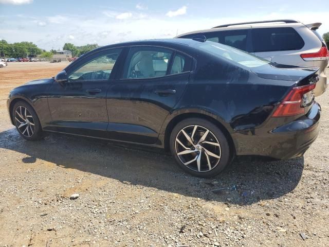 2019 Volvo S60 T5 Momentum