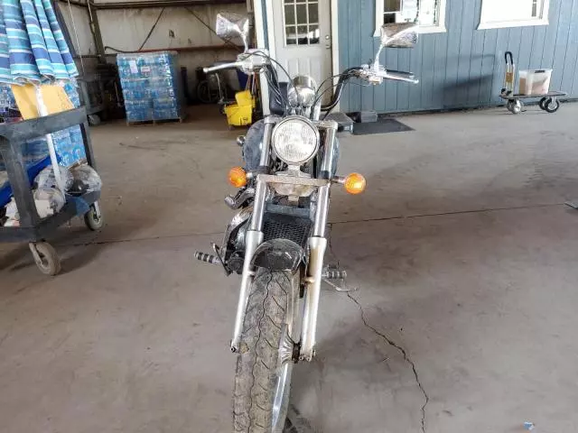 2004 Honda VT1100 C