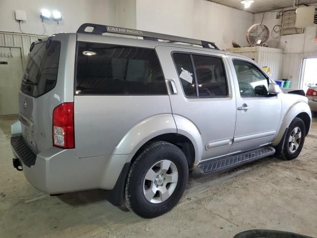 2005 Nissan Pathfinder LE