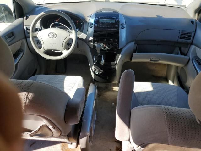 2006 Toyota Sienna CE