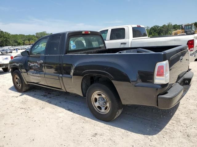 2008 Mitsubishi Raider LS