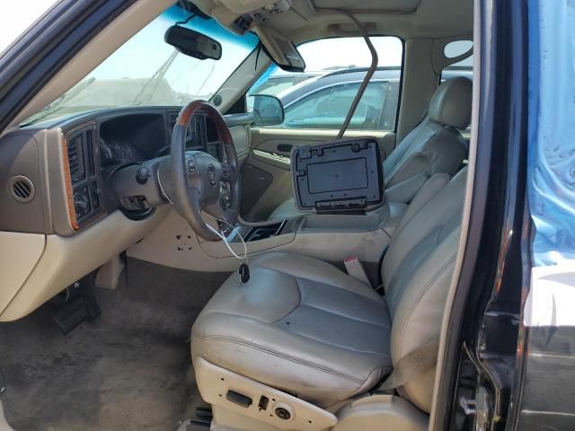 2005 Cadillac Escalade Luxury