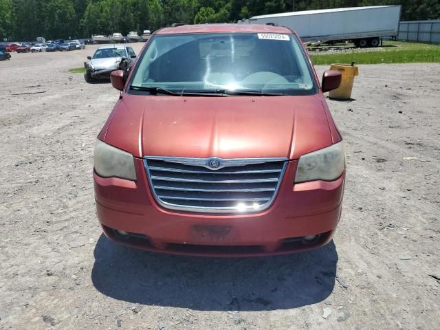 2010 Chrysler Town & Country Touring