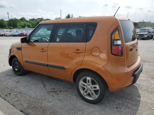 2011 KIA Soul +