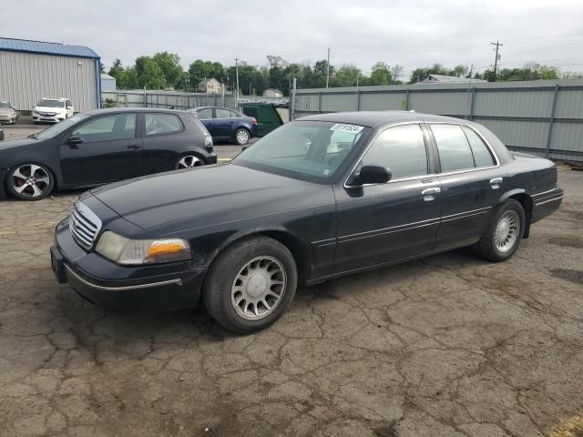 2002 Ford Crown Victoria LX