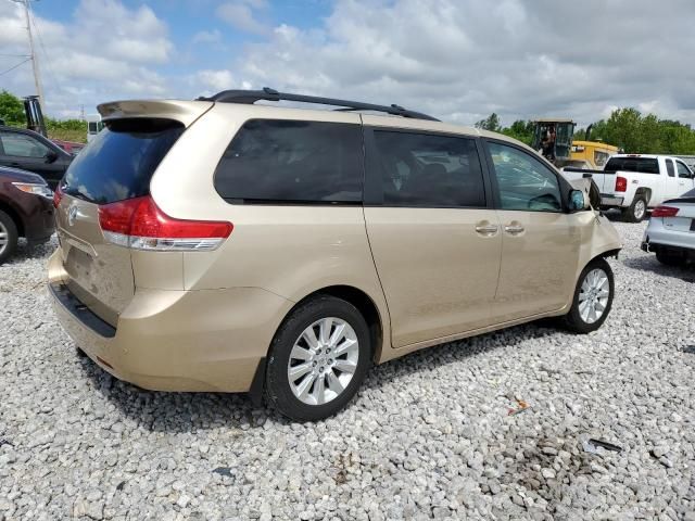 2014 Toyota Sienna XLE