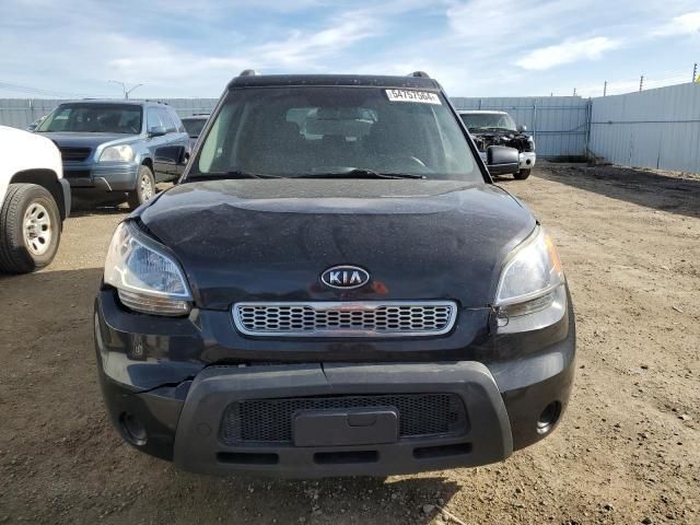 2010 KIA Soul +