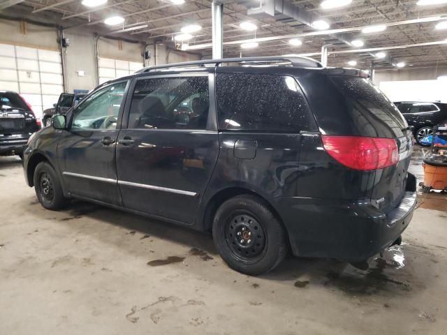 2009 Toyota Sienna XLE