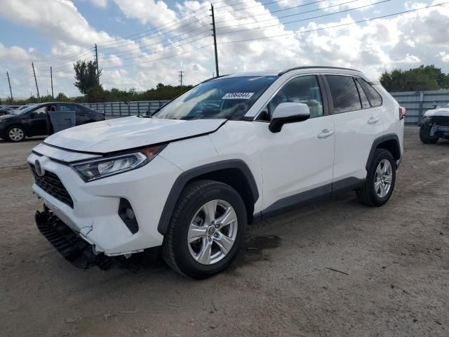 2020 Toyota Rav4 XLE