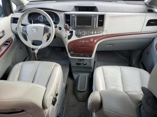 2011 Toyota Sienna XLE