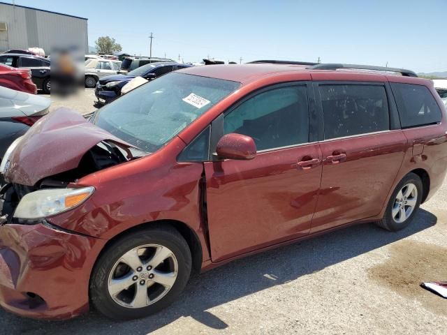 2015 Toyota Sienna LE