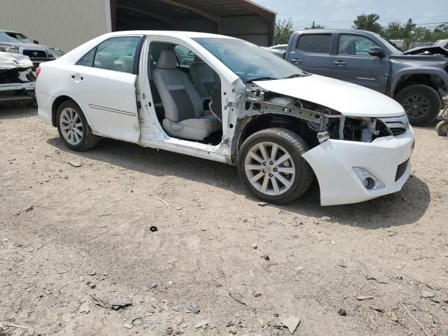 2014 Toyota Camry Hybrid