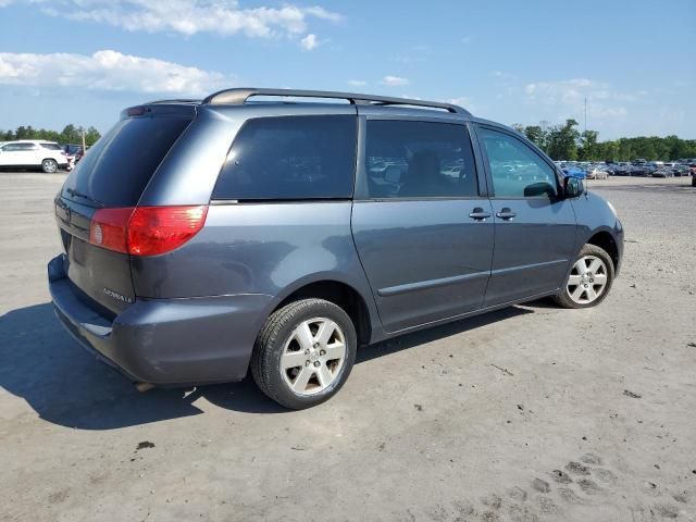 2010 Toyota Sienna CE