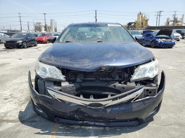 2014 Toyota Camry Hybrid