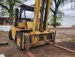 Salvage trucks for sale at Bakersfield, CA auction: 1990 Caterpillar V180B
