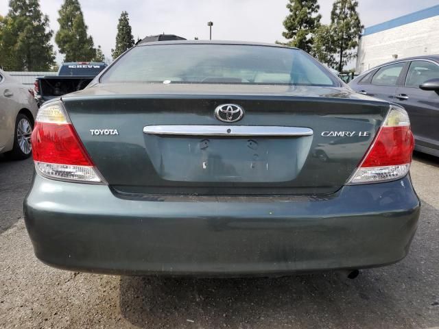 2005 Toyota Camry LE