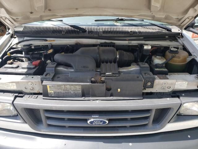 2007 Ford Econoline E450 Super Duty Cutaway Van