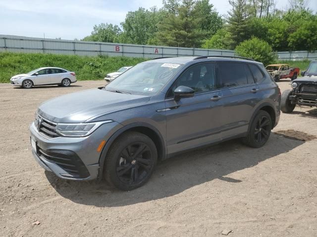 2024 Volkswagen Tiguan SE R-LINE Black