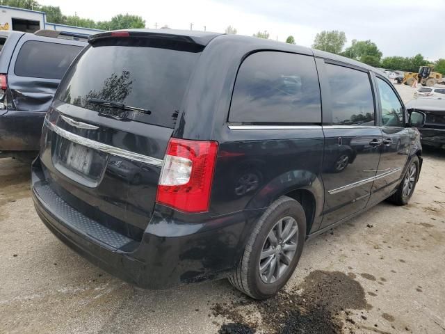 2015 Chrysler Town & Country S