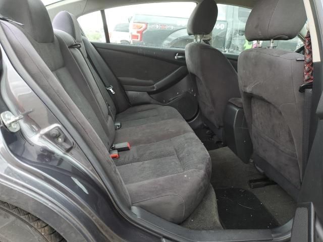 2011 Nissan Altima Base