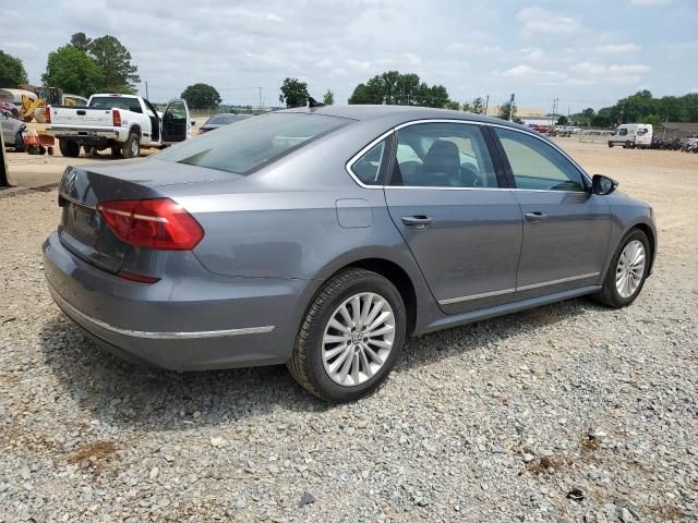 2016 Volkswagen Passat SE