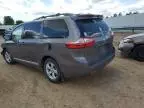 2017 Toyota Sienna LE