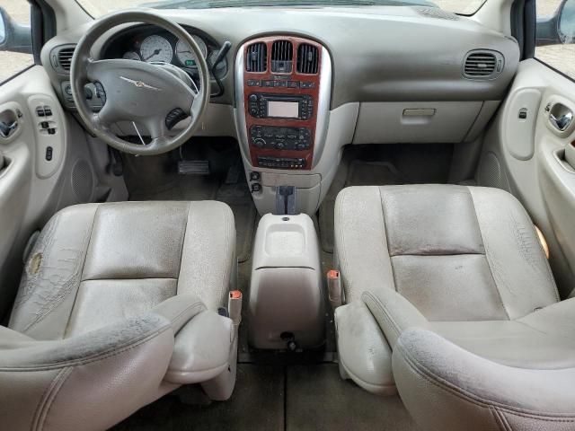 2005 Chrysler Town & Country Limited