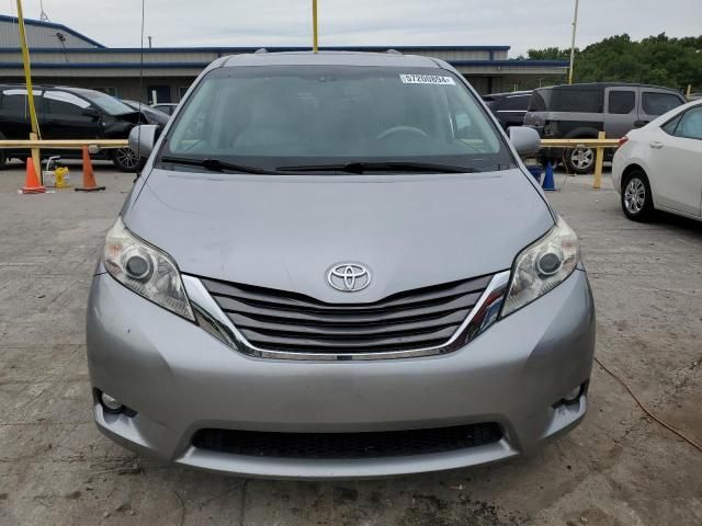 2012 Toyota Sienna XLE