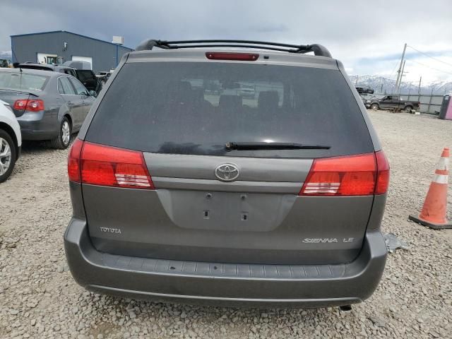 2004 Toyota Sienna CE