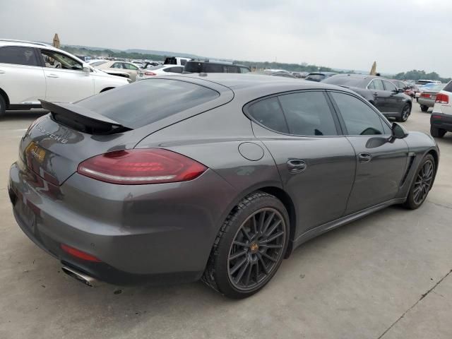 2014 Porsche Panamera 2