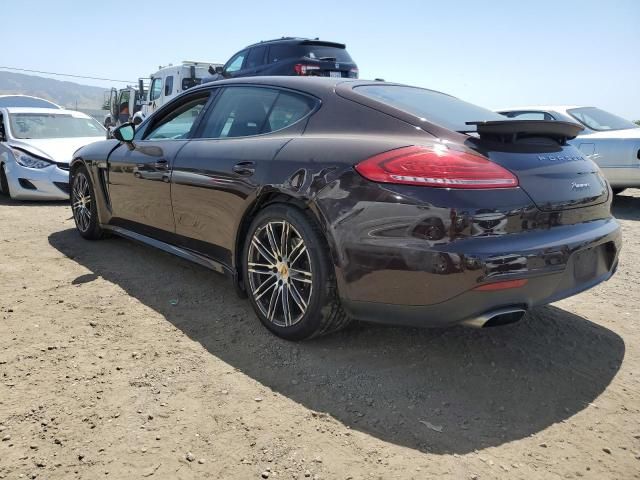 2015 Porsche Panamera 2