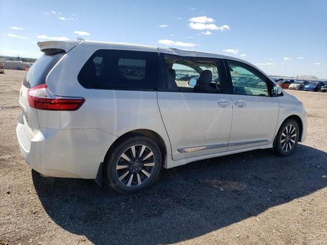 2018 Toyota Sienna XLE