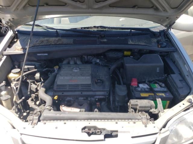 2001 Toyota Sienna LE