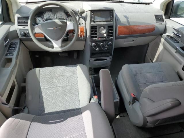 2008 Chrysler Town & Country LX