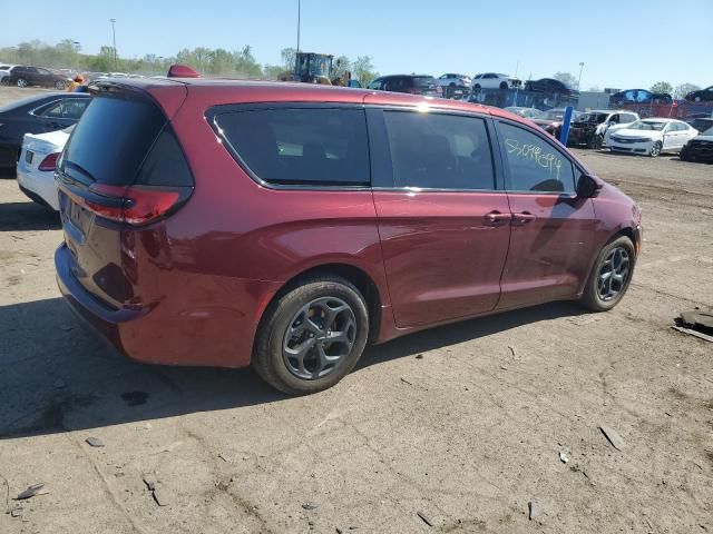 2022 Chrysler Pacifica Hybrid Limited